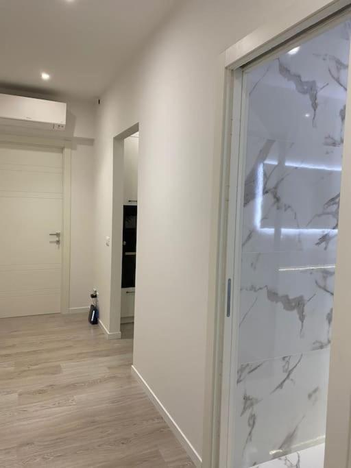 Romanapartments ميستر المظهر الخارجي الصورة