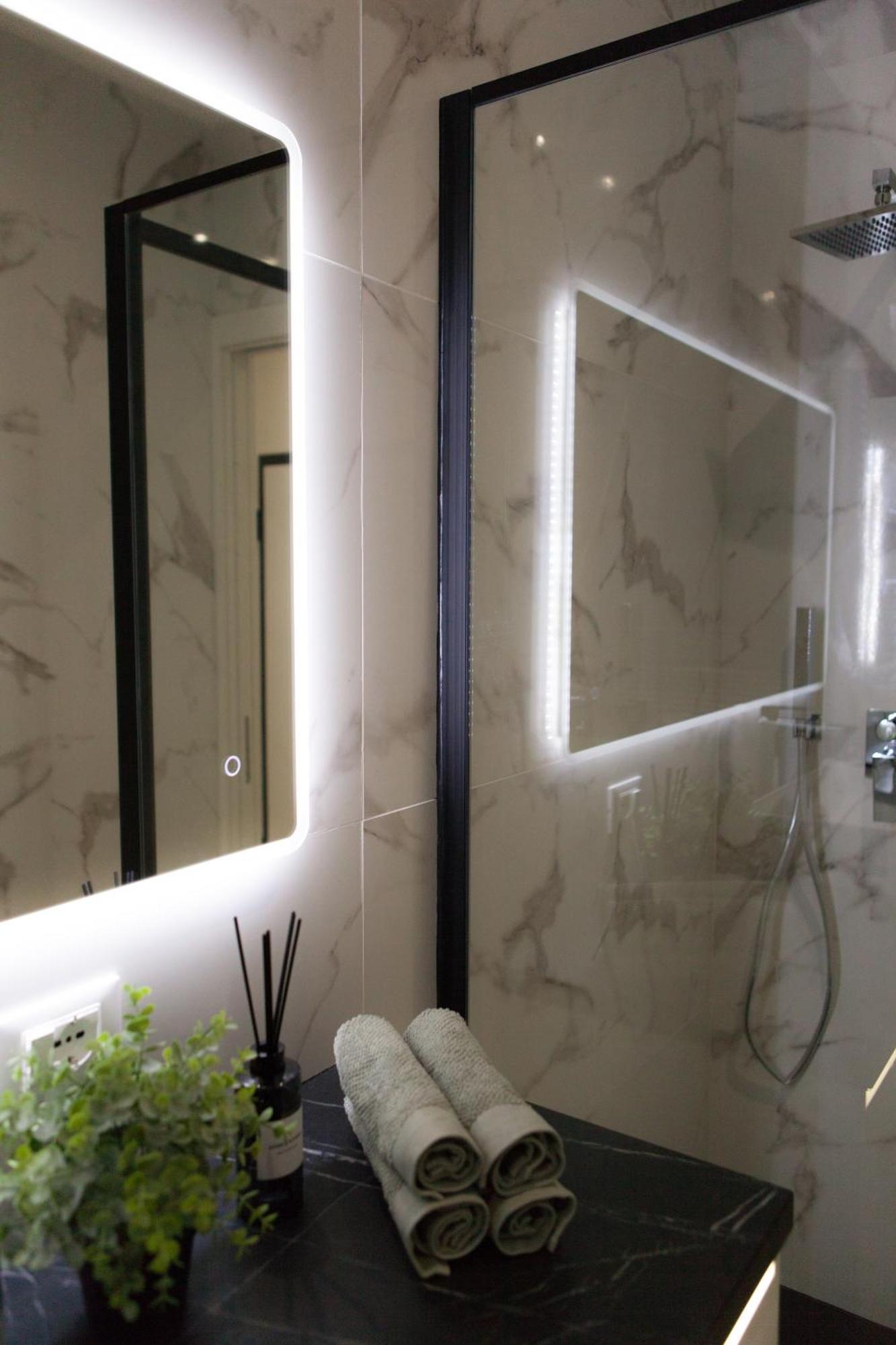 Romanapartments ميستر المظهر الخارجي الصورة