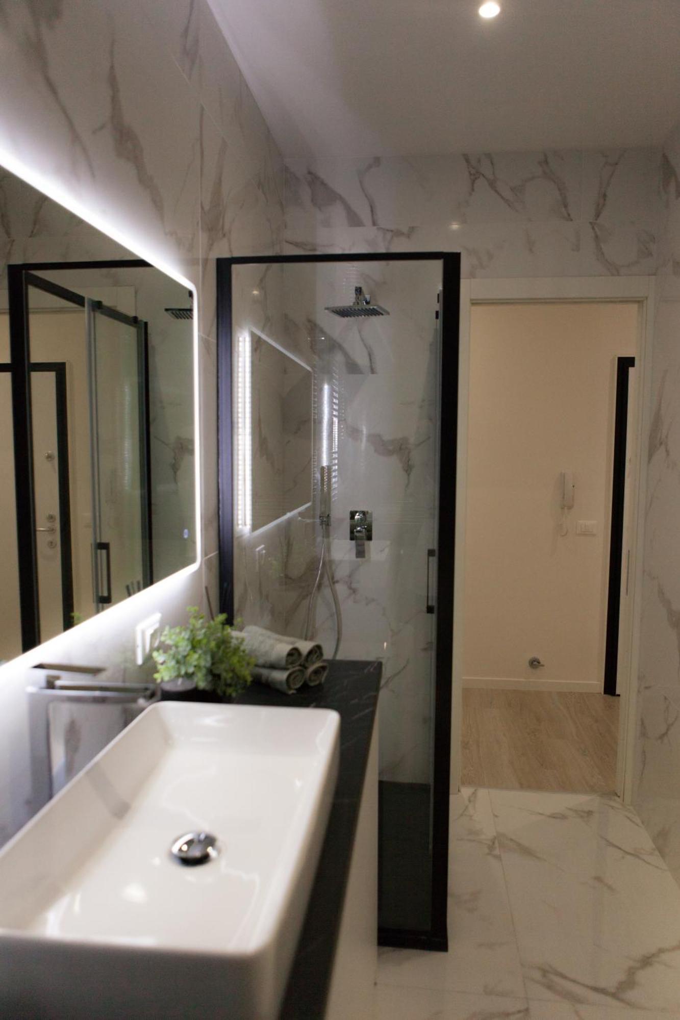 Romanapartments ميستر المظهر الخارجي الصورة